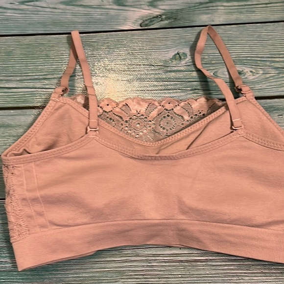 Coobie Lace Bandeau in Soft Brown - Picture 3 of 3
